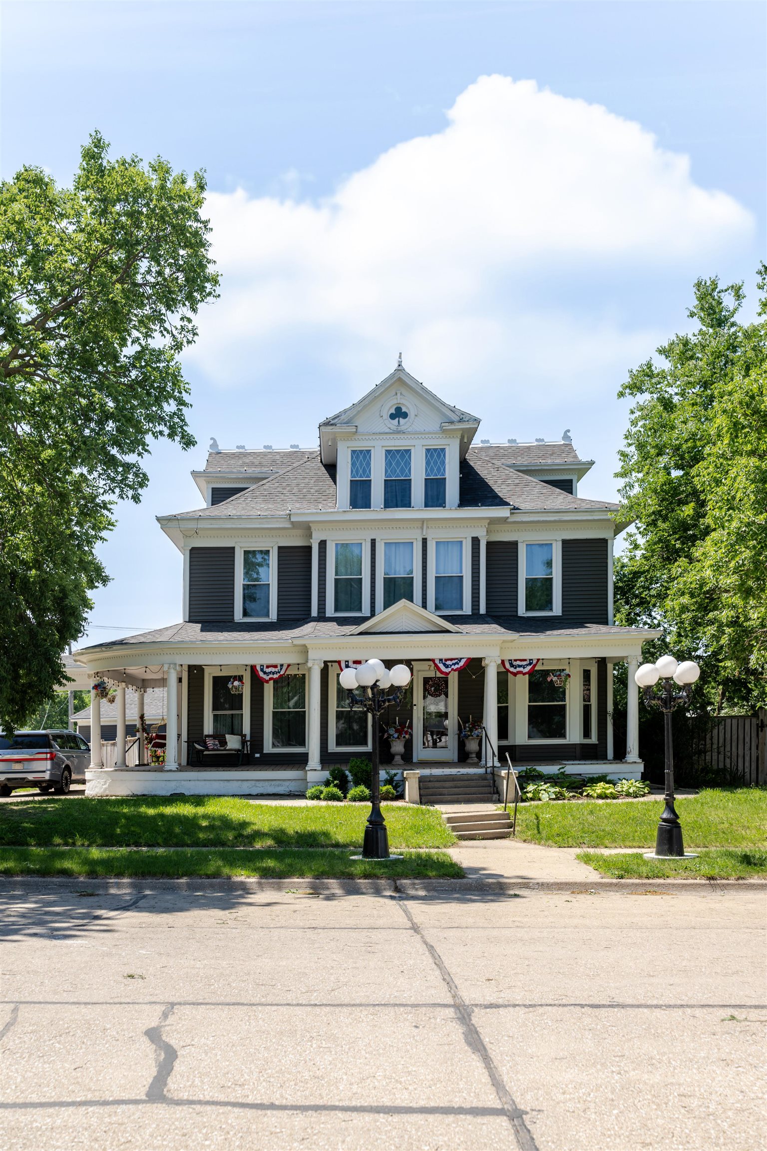 704 H Street