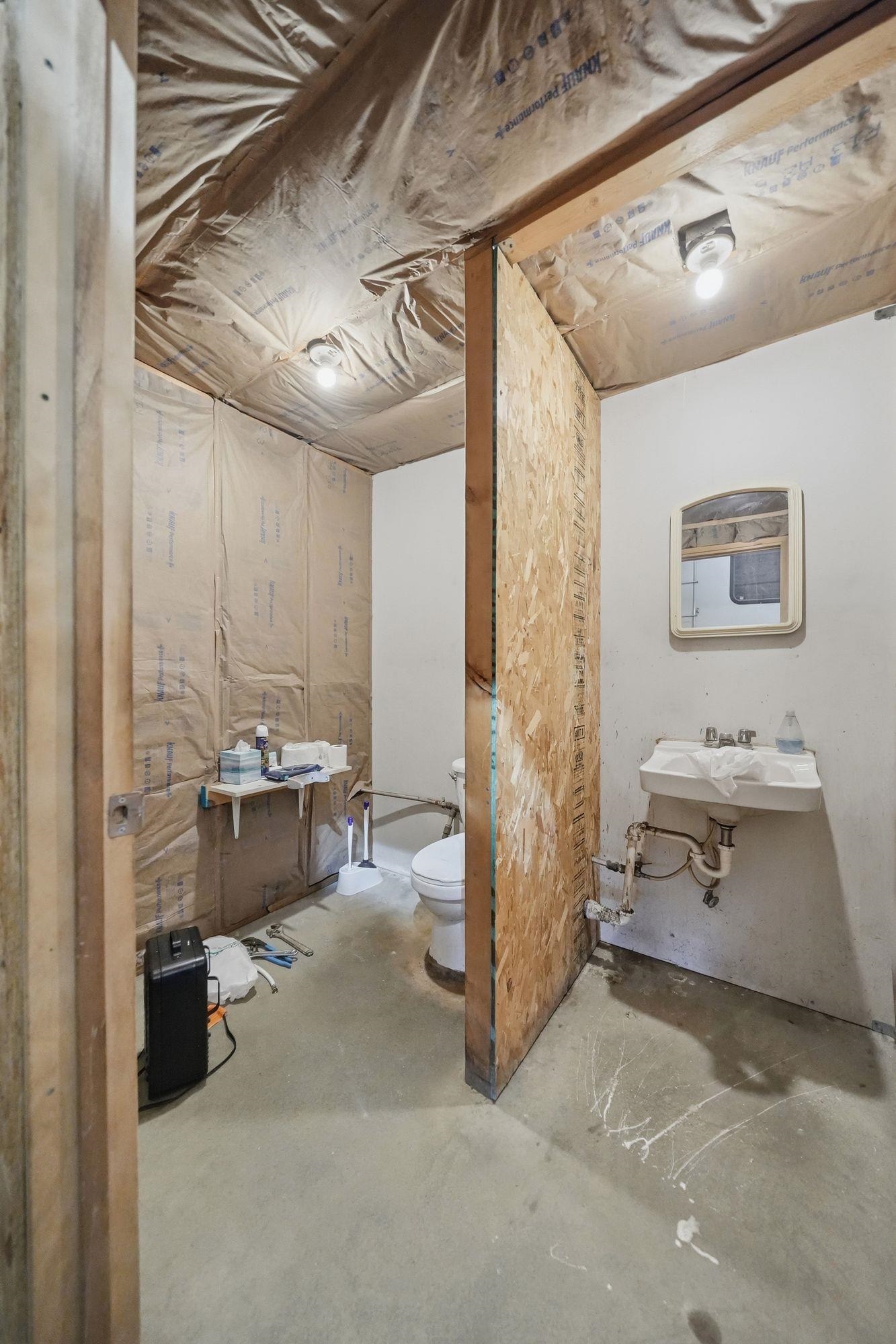 1806 W A St.