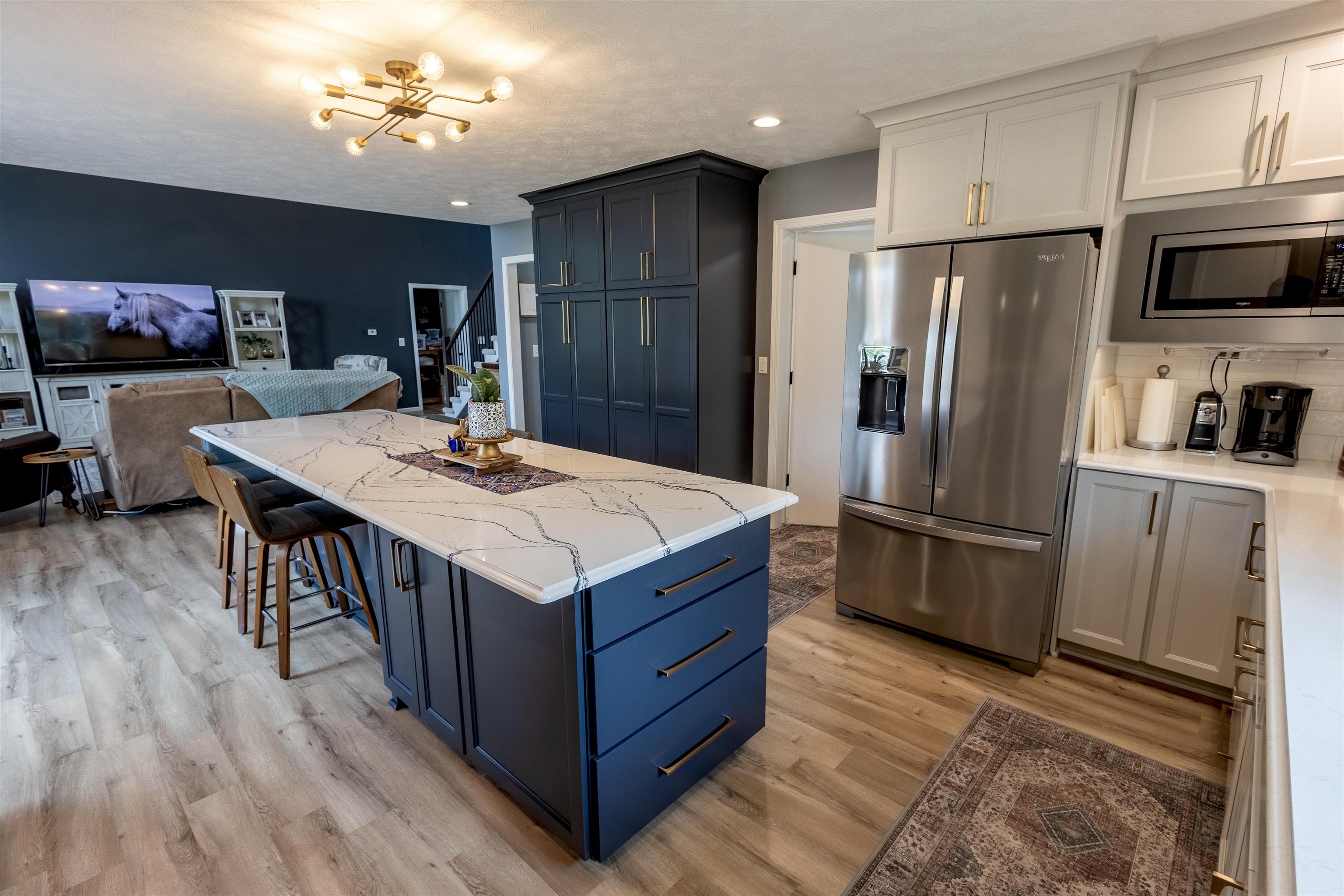 2607 W 43rd Street