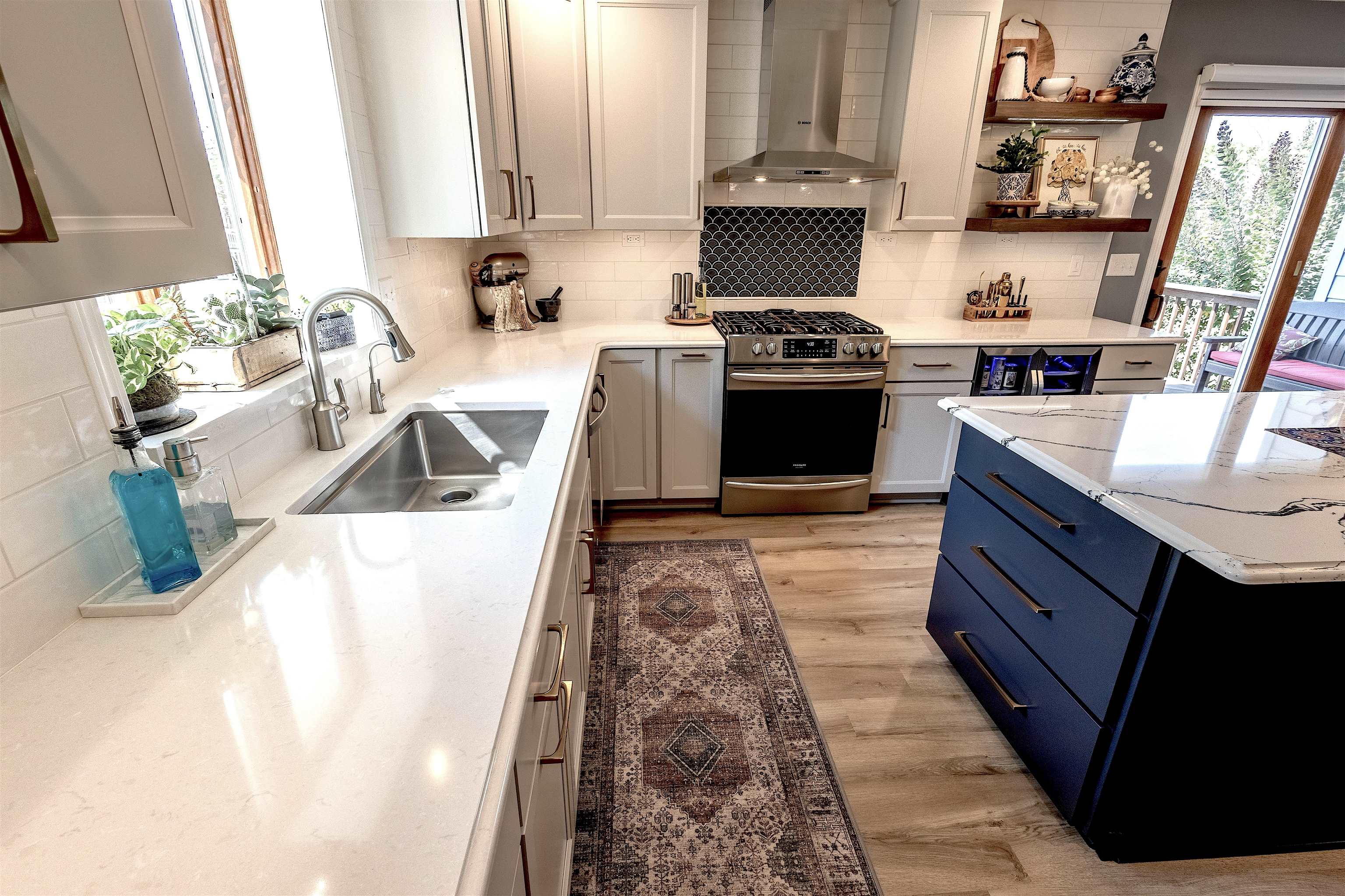 2607 W 43rd Street