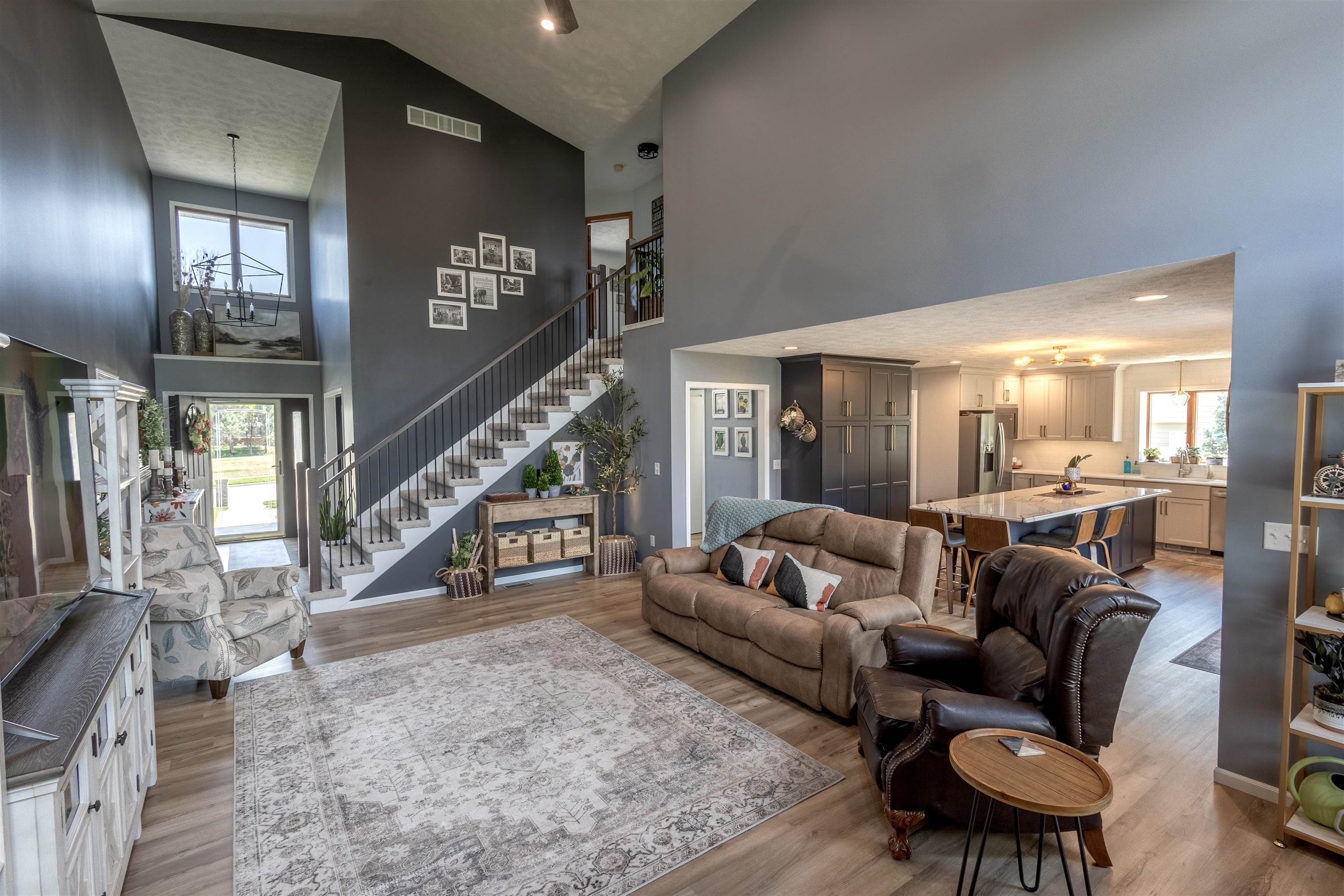 2607 W 43rd Street