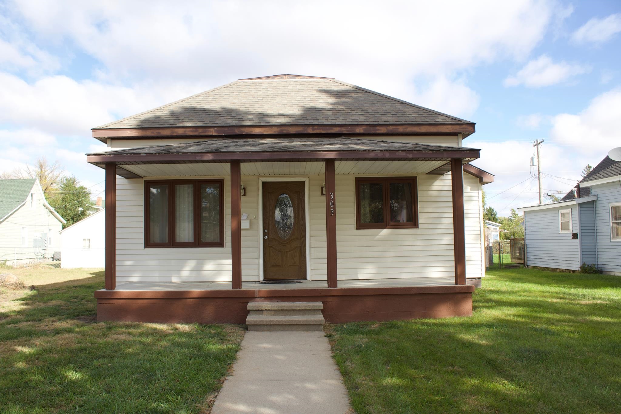 303 E 7th Street