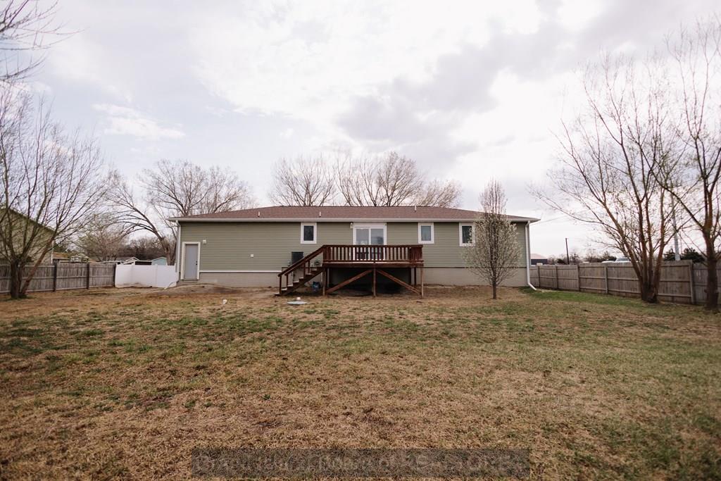 807 Country Acres Lane, St. Libory