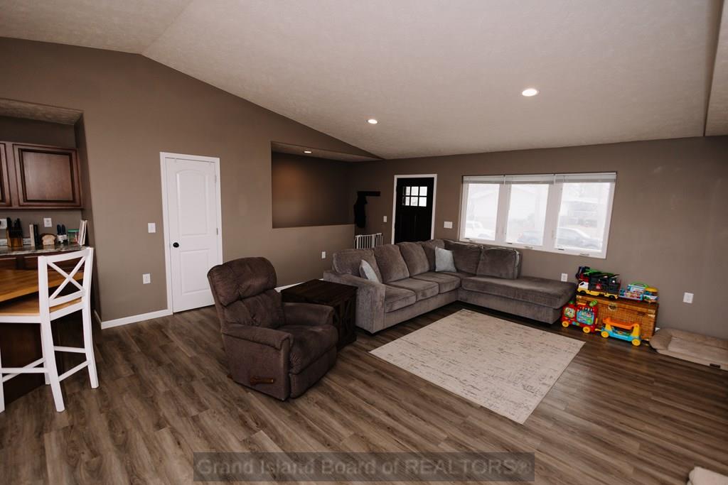 807 Country Acres Lane, St. Libory