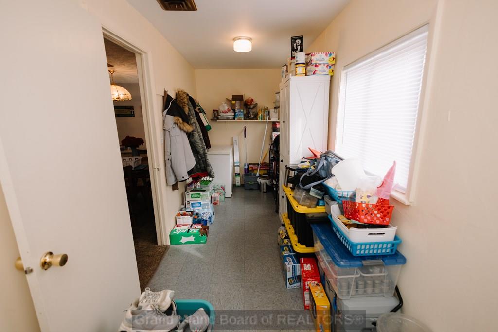 415 W Tenth Street