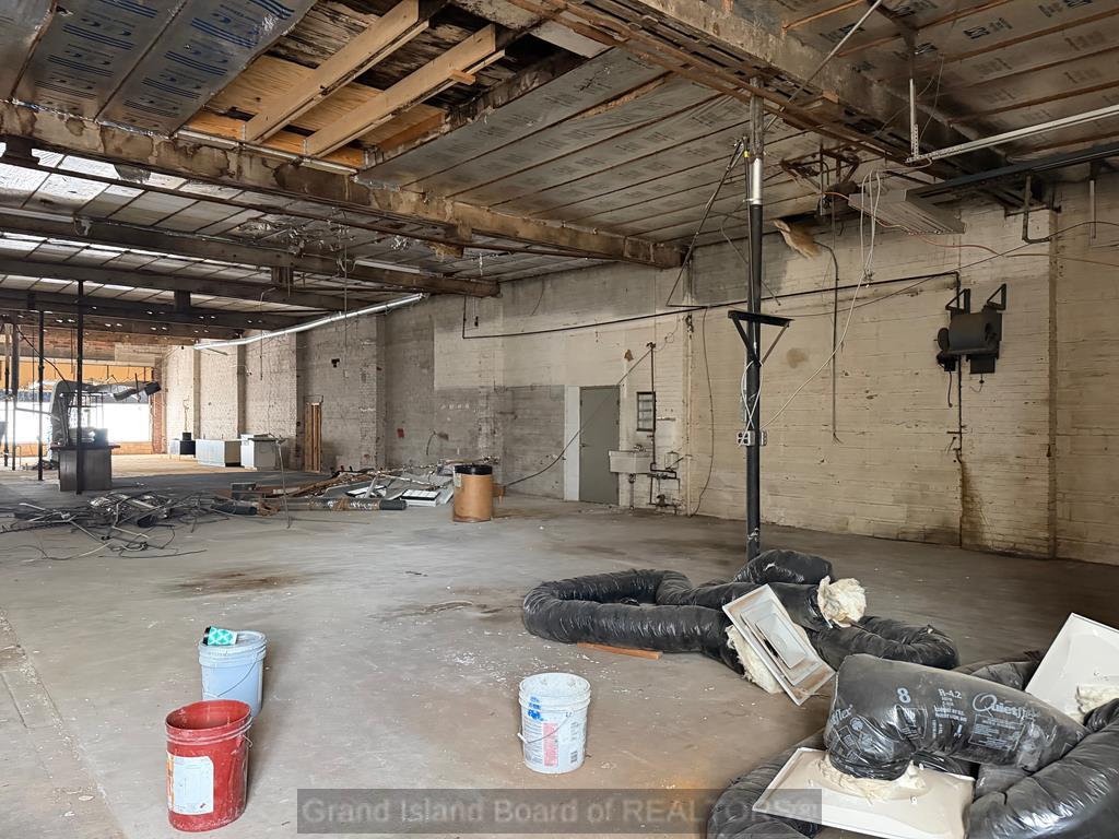 214 W 4th Street