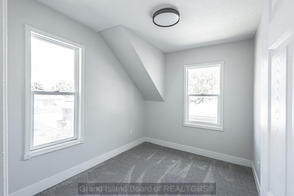 217 8th Street, St. Paul