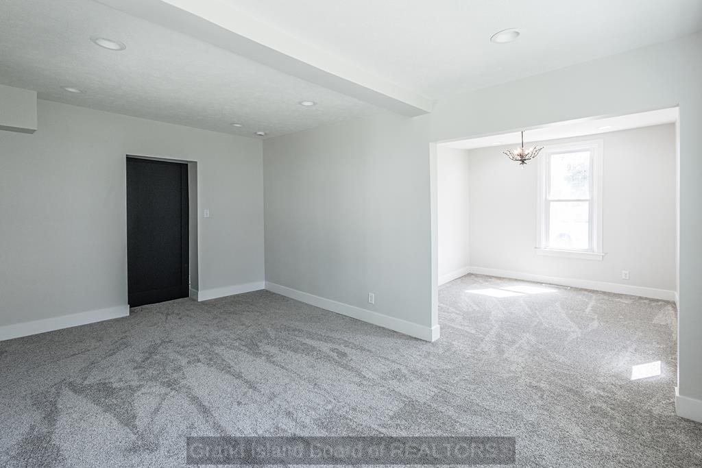 217 8th Street, St. Paul