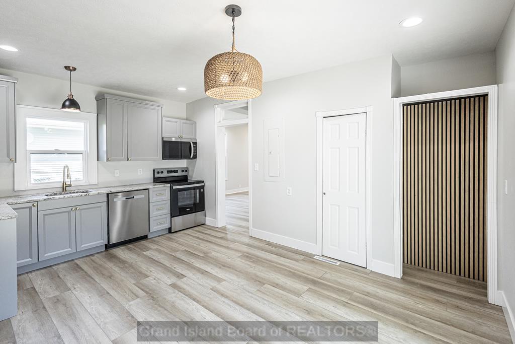 217 8th Street, St. Paul