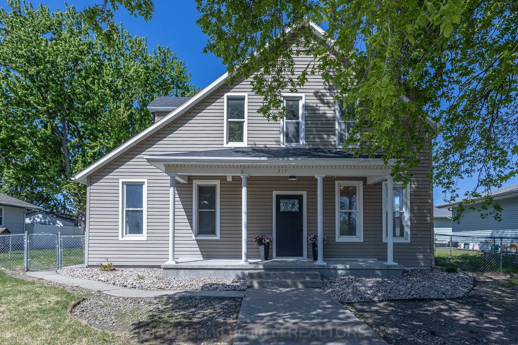 217 8th Street, St. Paul