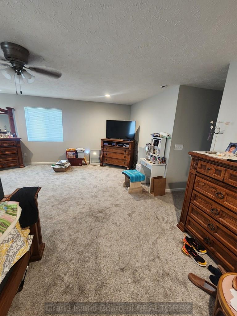 2612 Market Lane