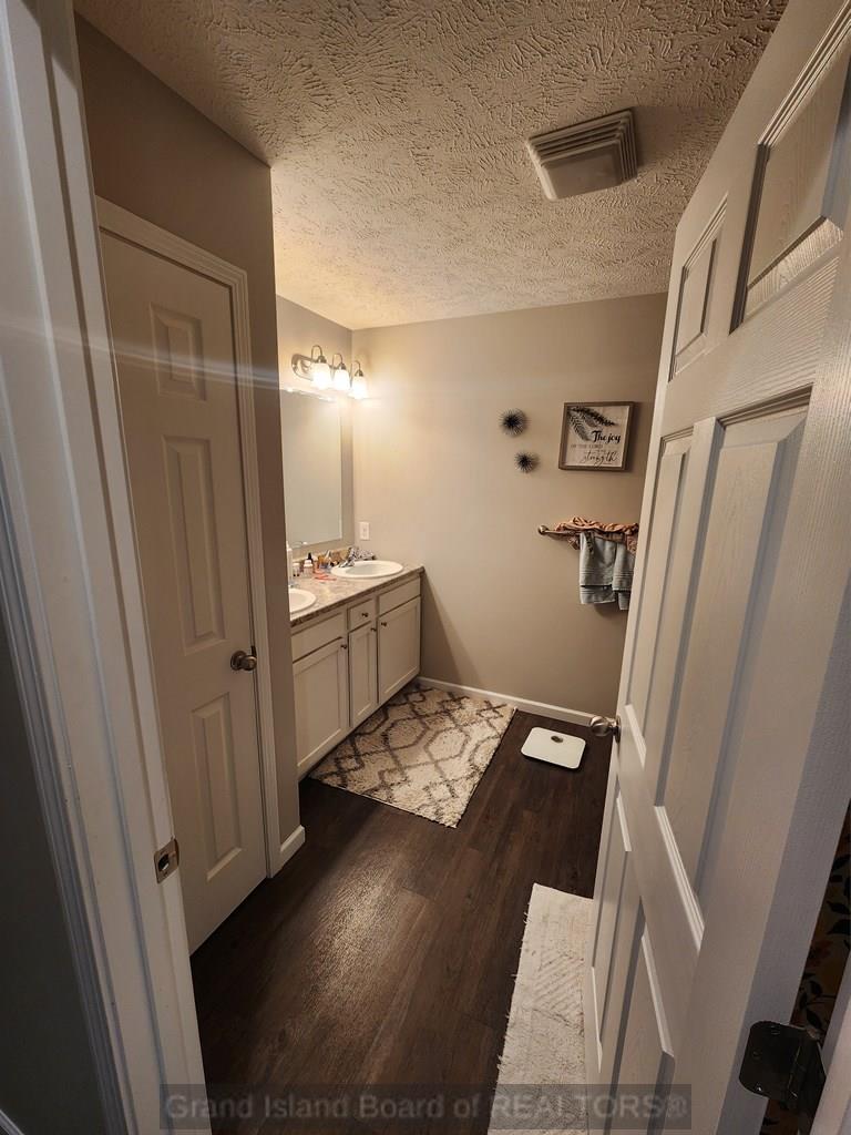 2612 Market Lane