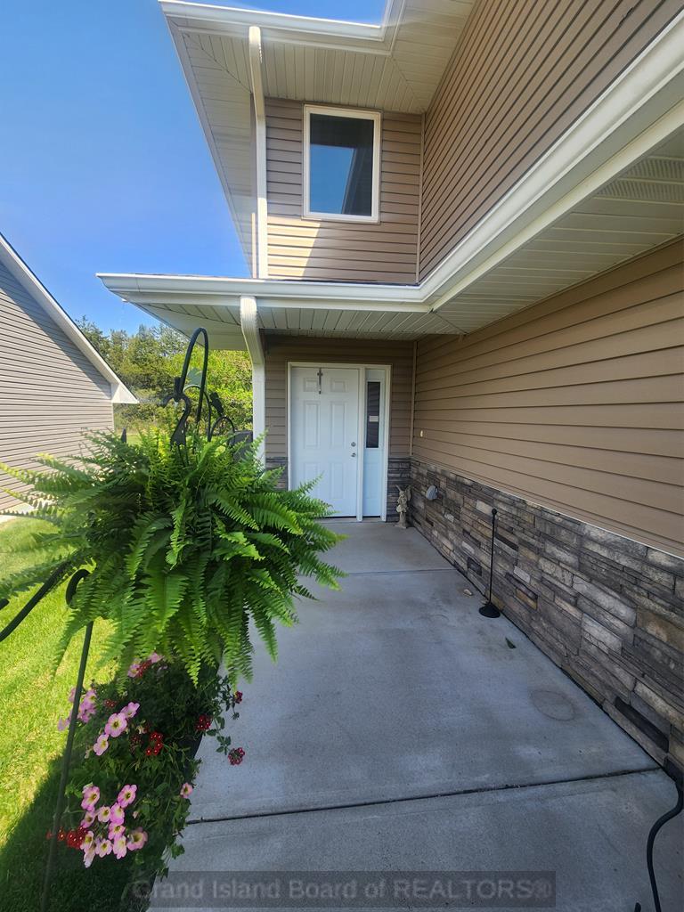 2612 Market Lane