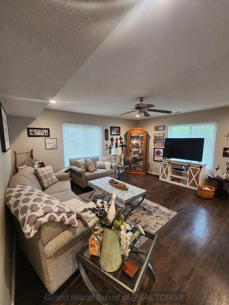 2612 Market Lane