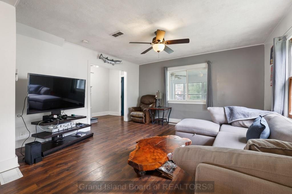 835 N Cedar Avenue