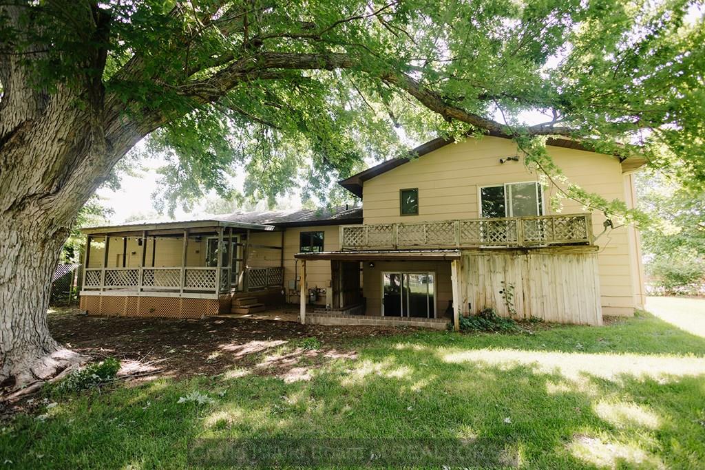 2130 Viking Place