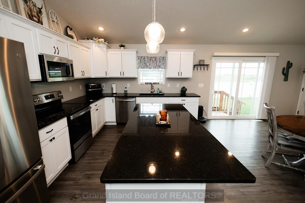 601 Kenneth Drive