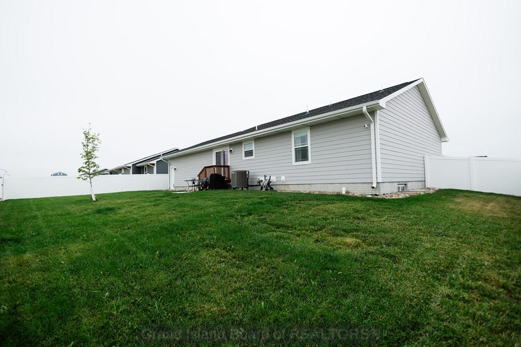 601 Kenneth Drive