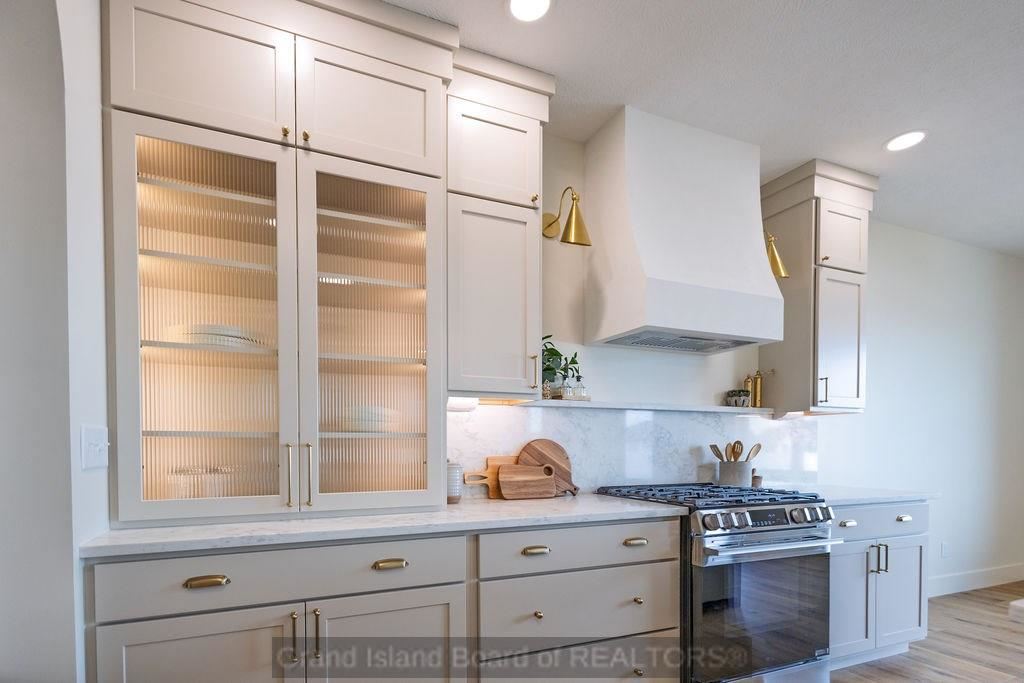 3309 Torrey Pines Place