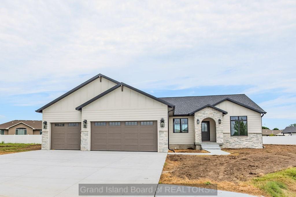 3309 Torrey Pines Place