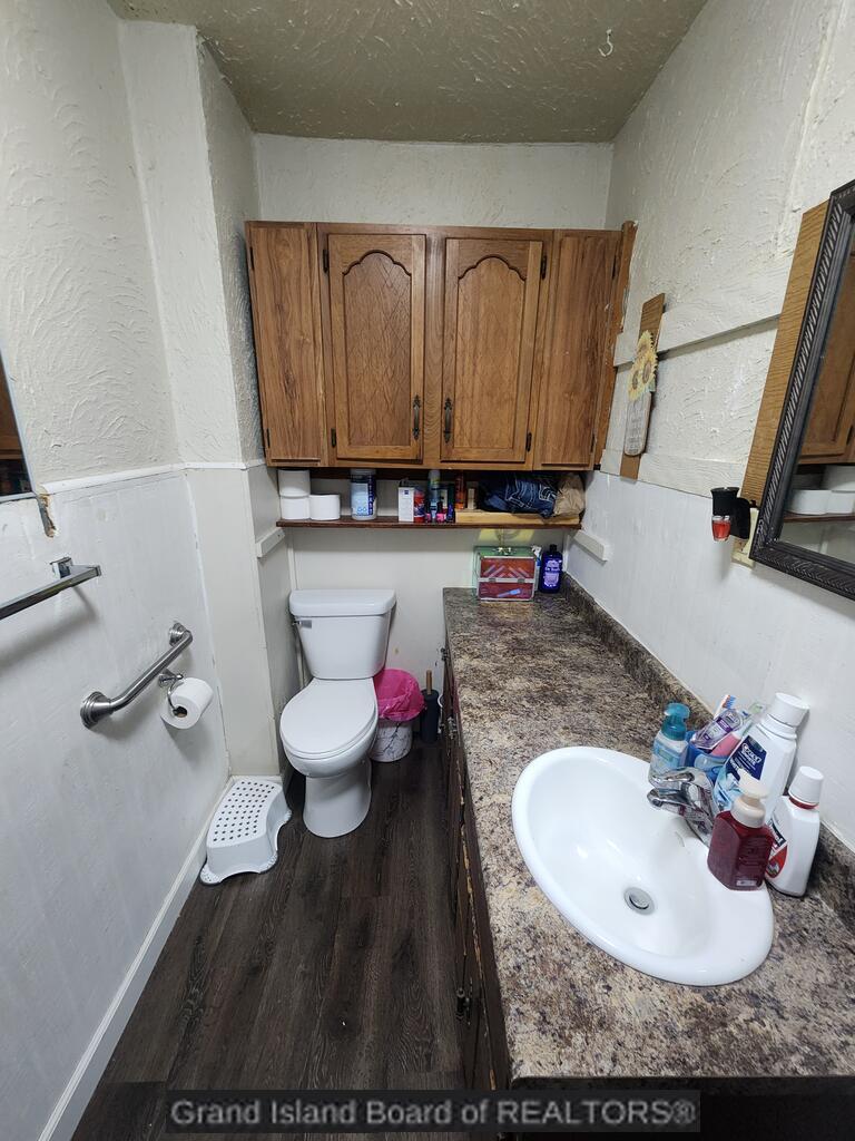 142 E 4th Street