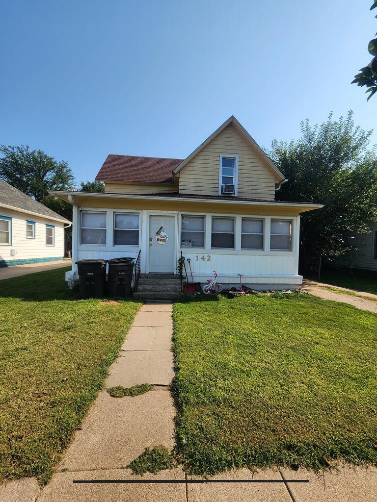 142 E 4th Street