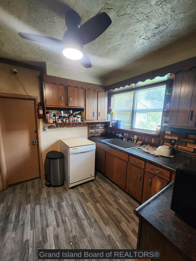 142 E 4th Street