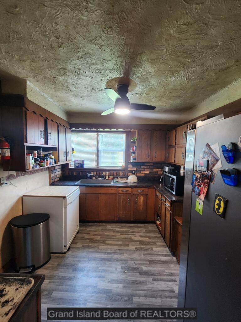 142 E 4th Street