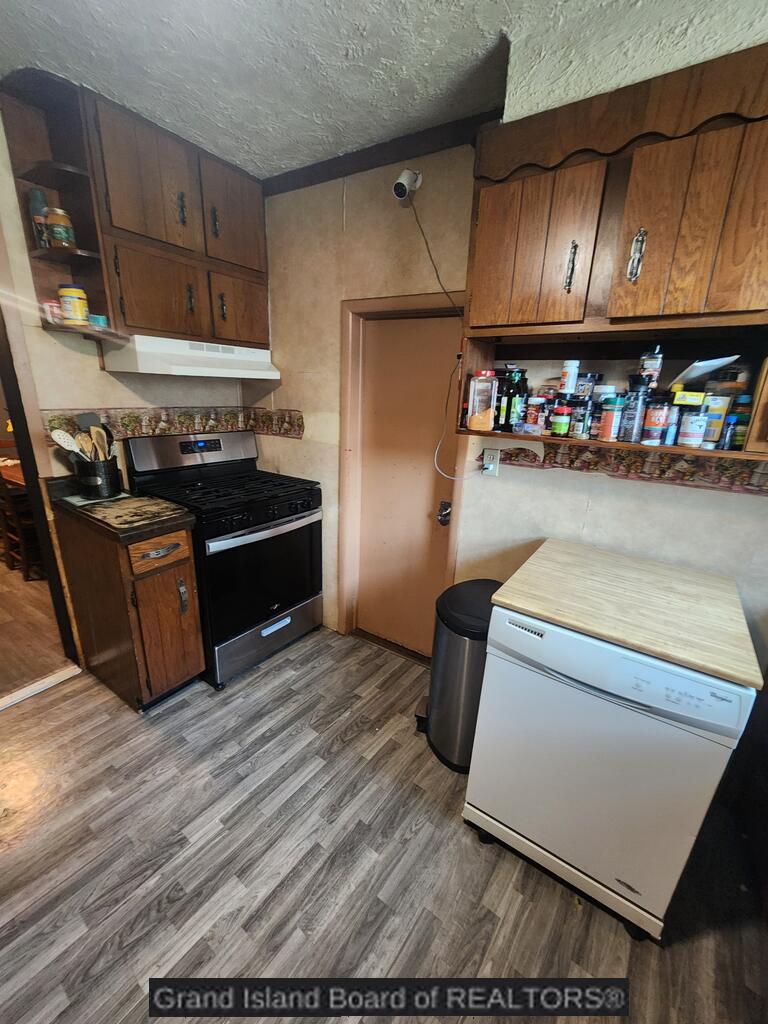 142 E 4th Street