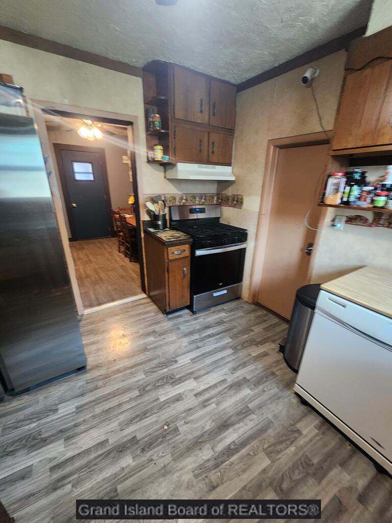 142 E 4th Street
