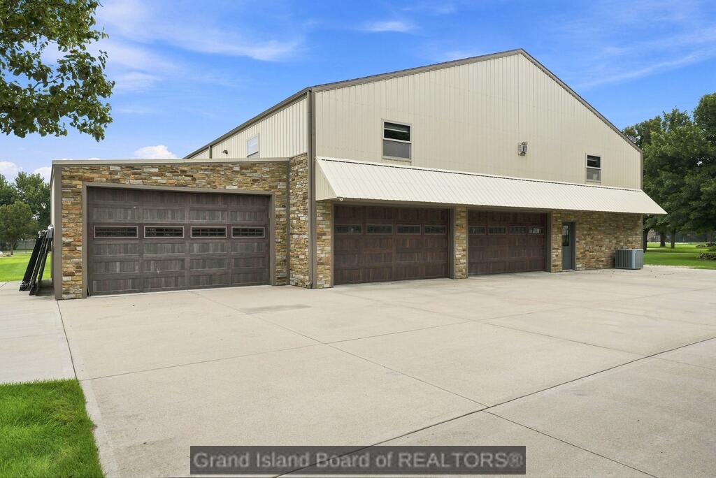 2807 N Engleman Road
