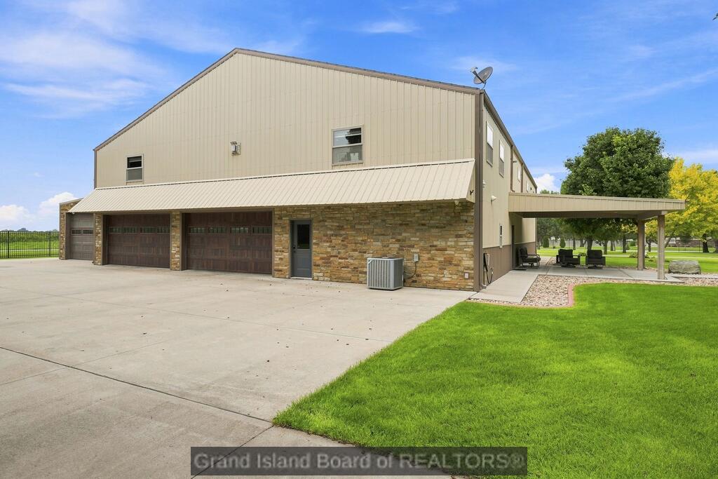 2807 N Engleman Road