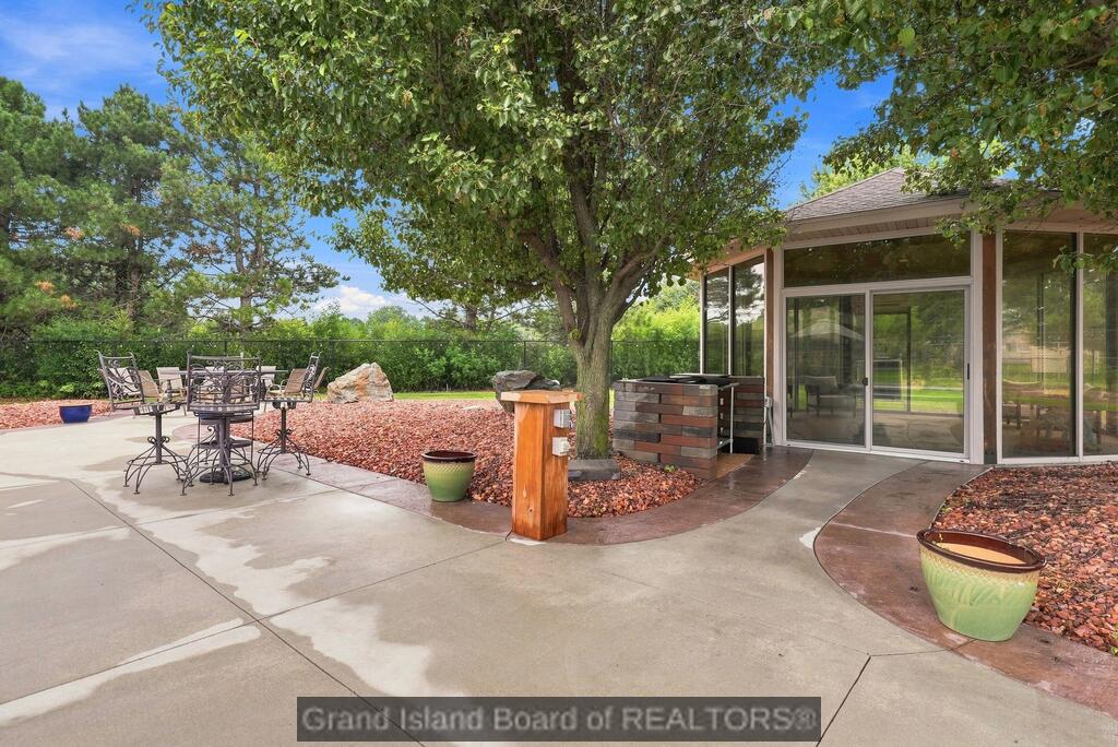 2807 N Engleman Road
