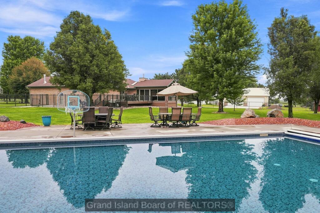 2807 N Engleman Road