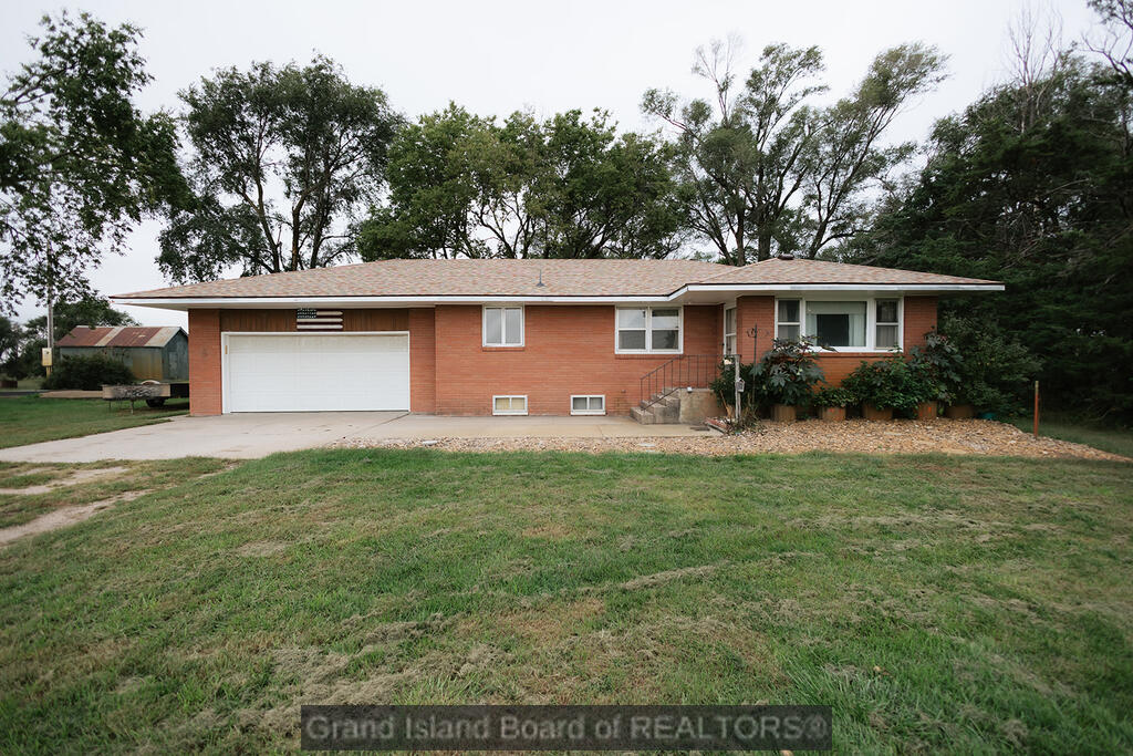 673 Friend Road, St. Paul