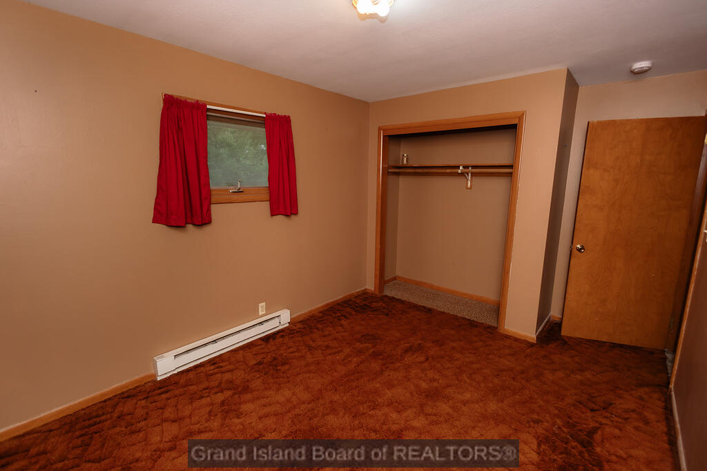 673 Friend Road, St. Paul
