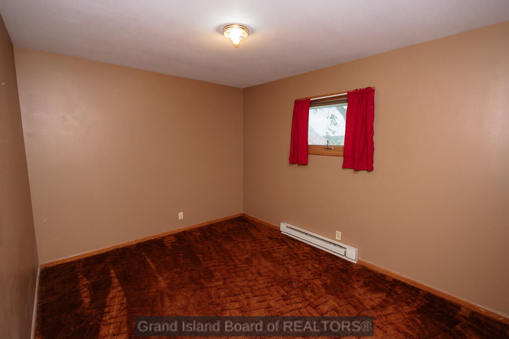 673 Friend Road, St. Paul