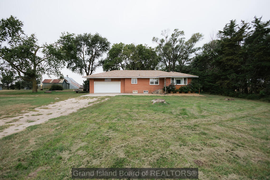 673 Friend Road, St. Paul