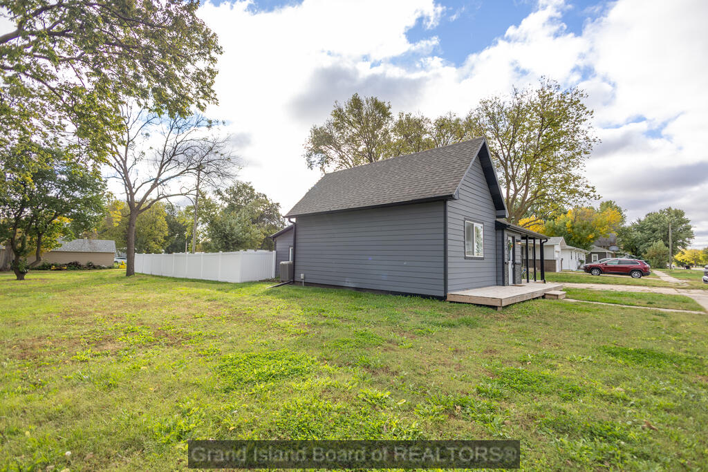 416 9th Street, Aurora
