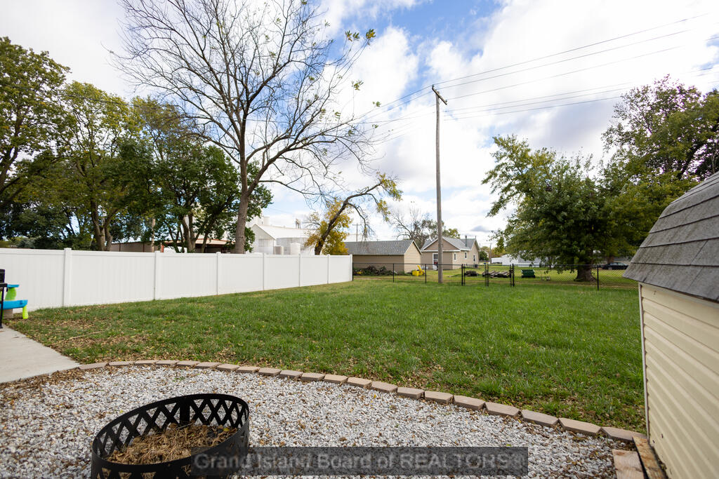 416 9th Street, Aurora