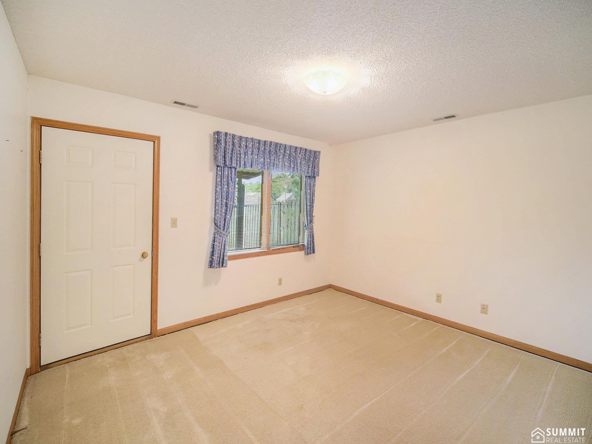 1734 S 38th Street
