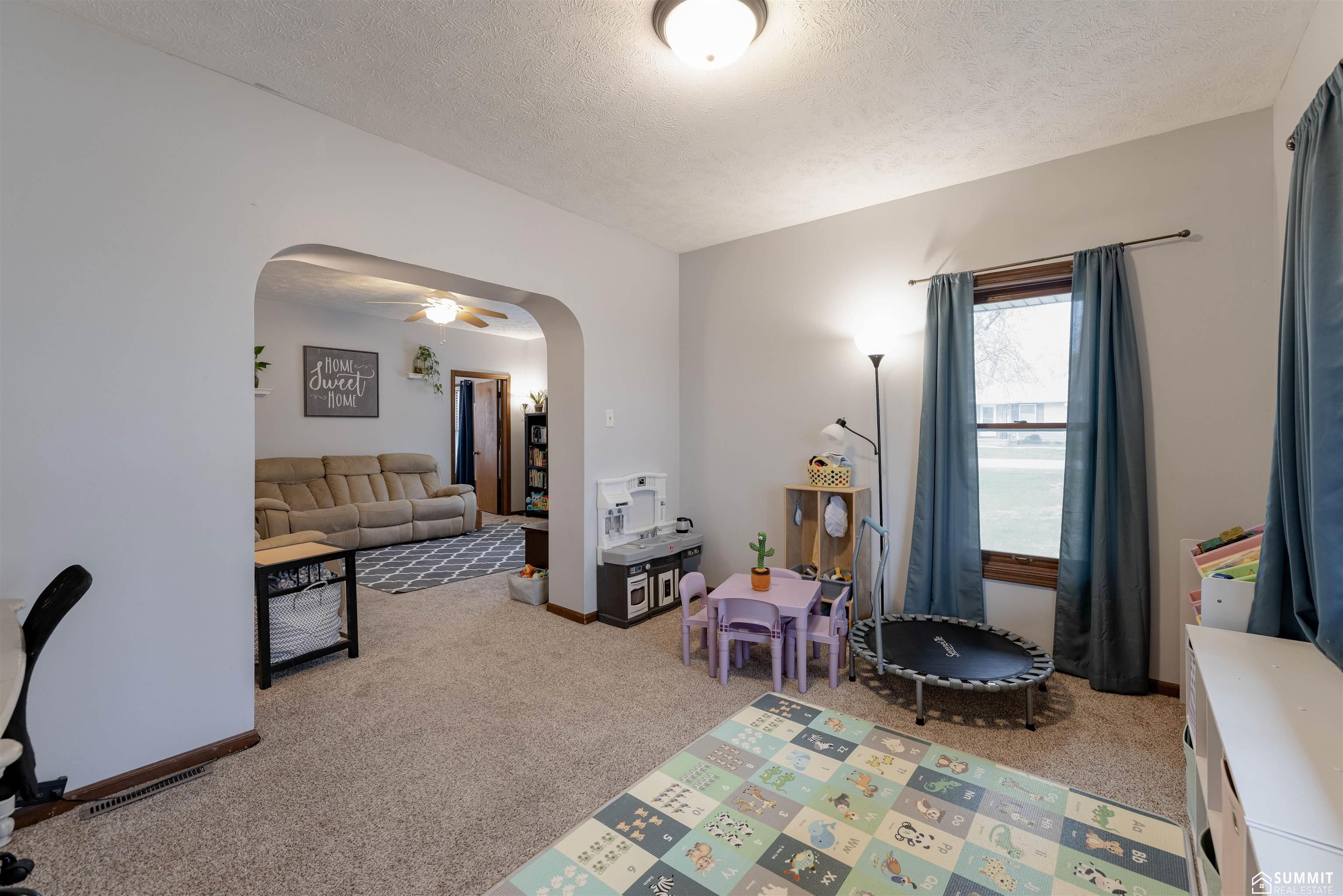 809 S 4th Street