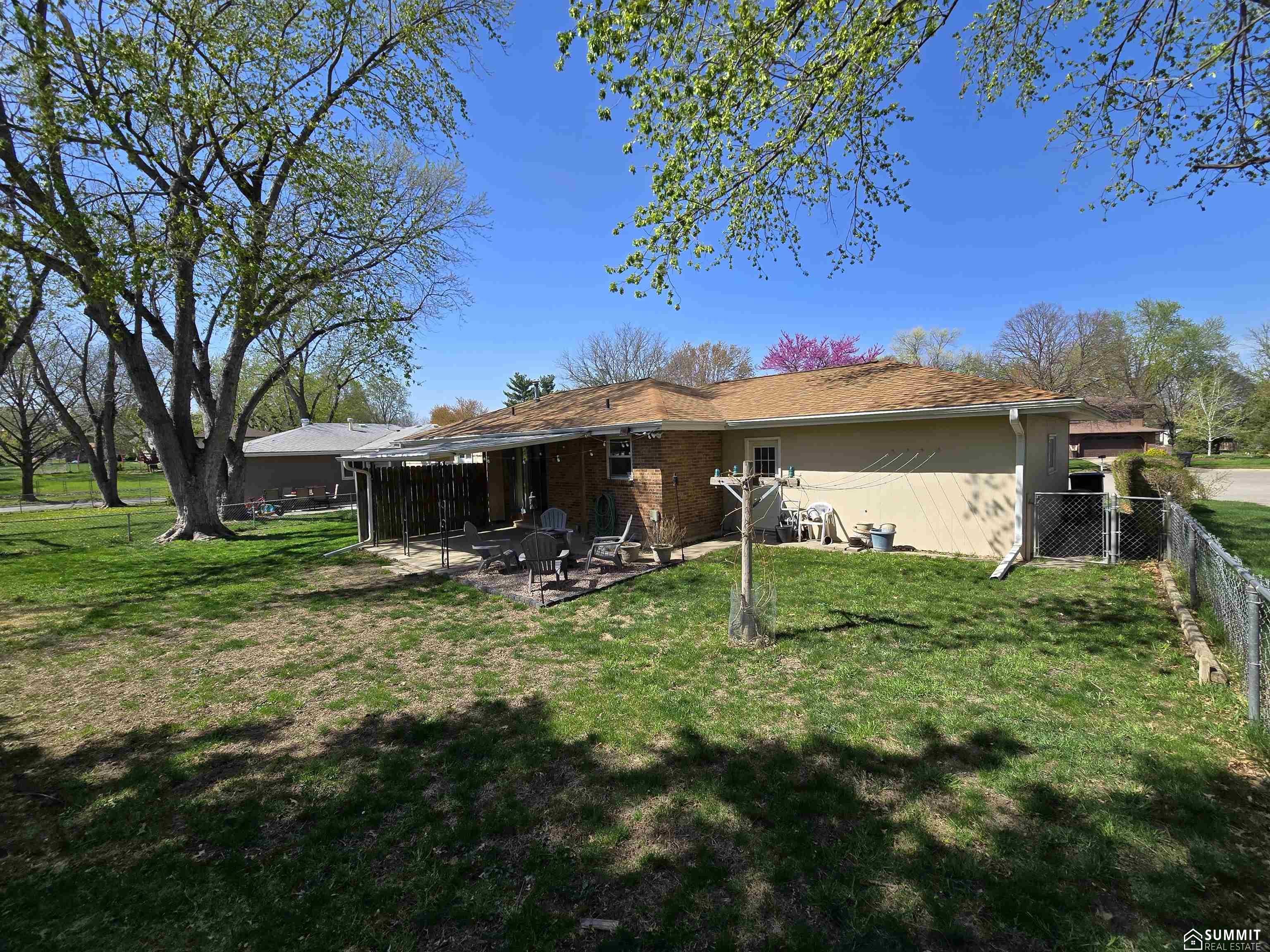 2611 Cheshire Court S