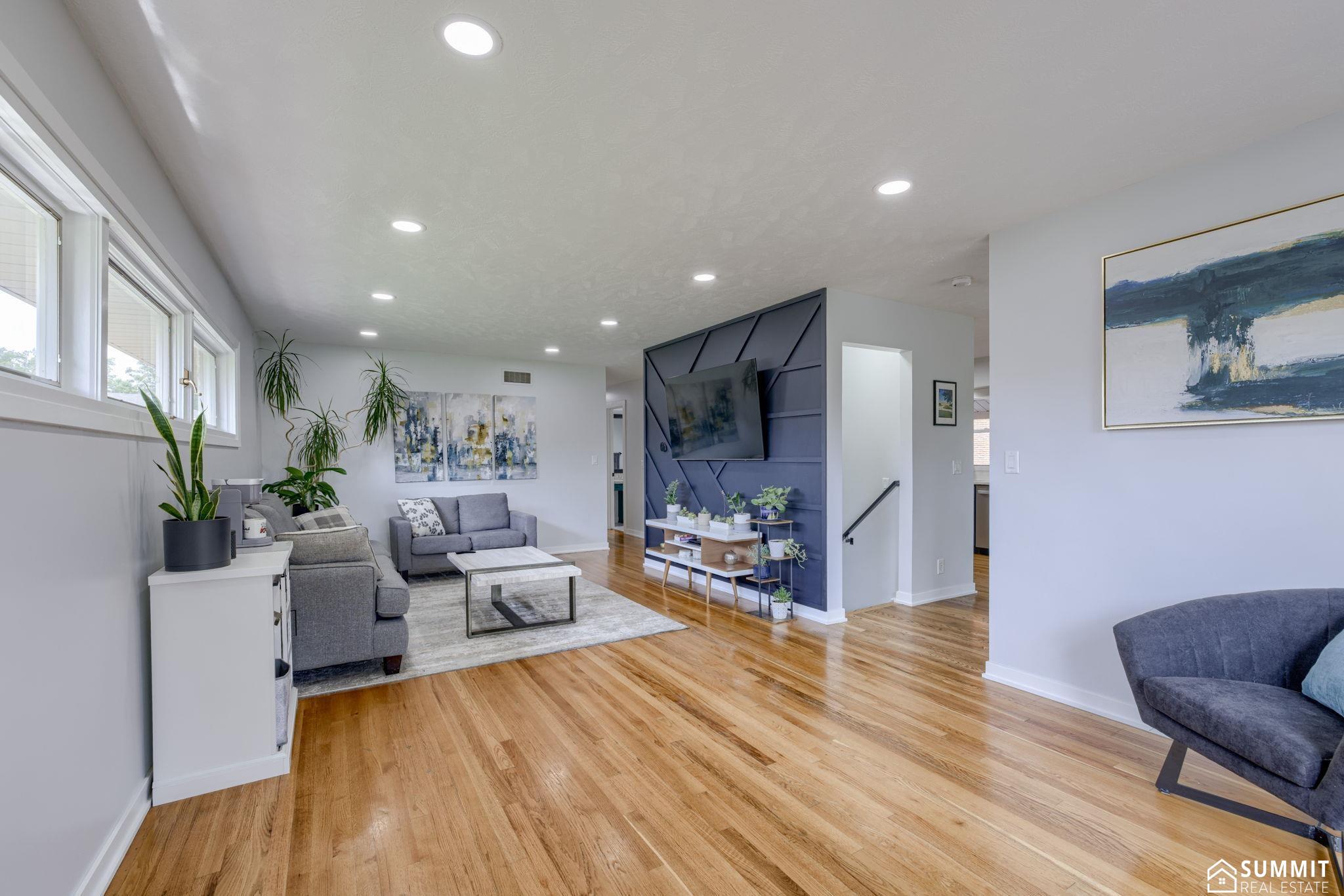220 Glenhaven Drive