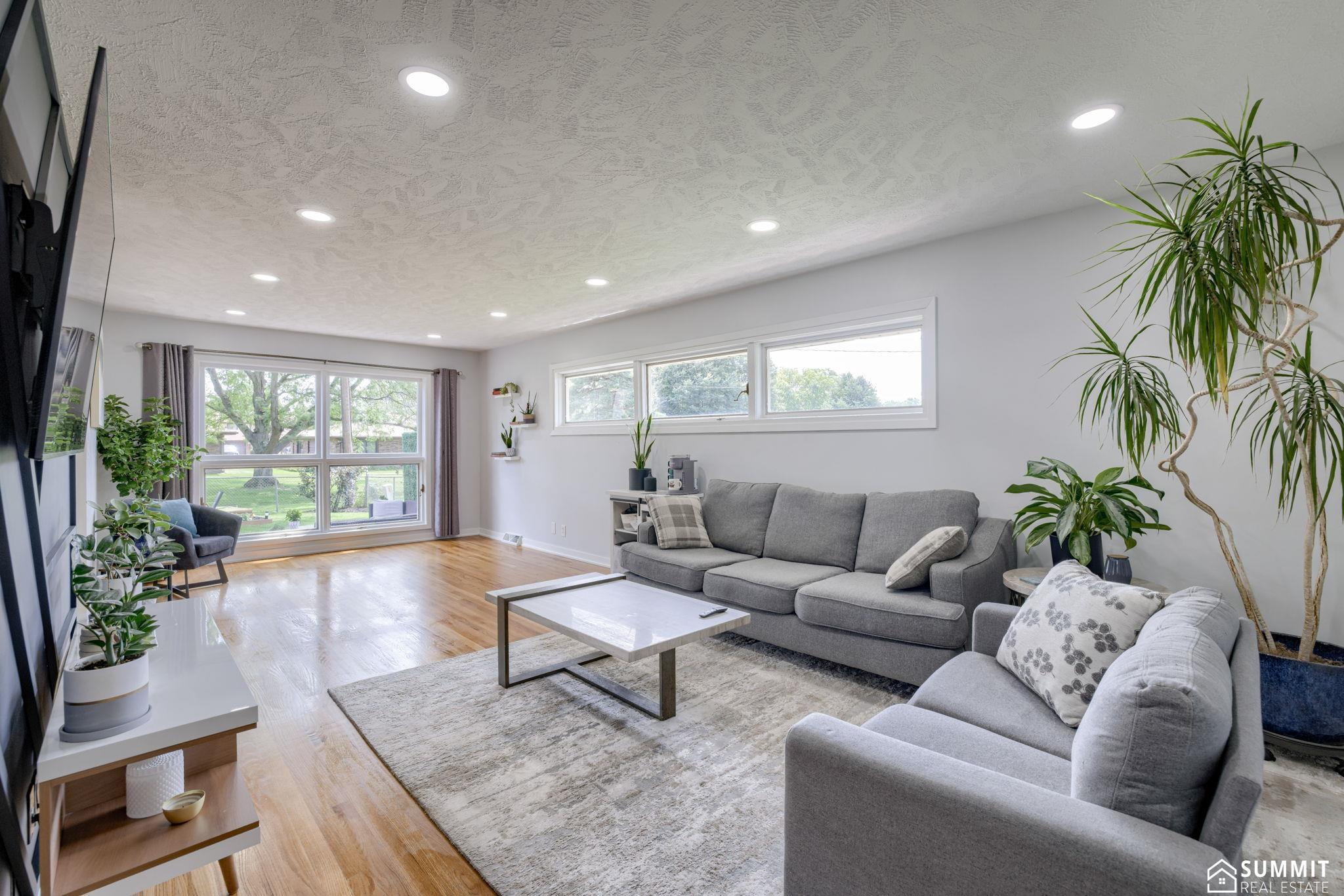 220 Glenhaven Drive