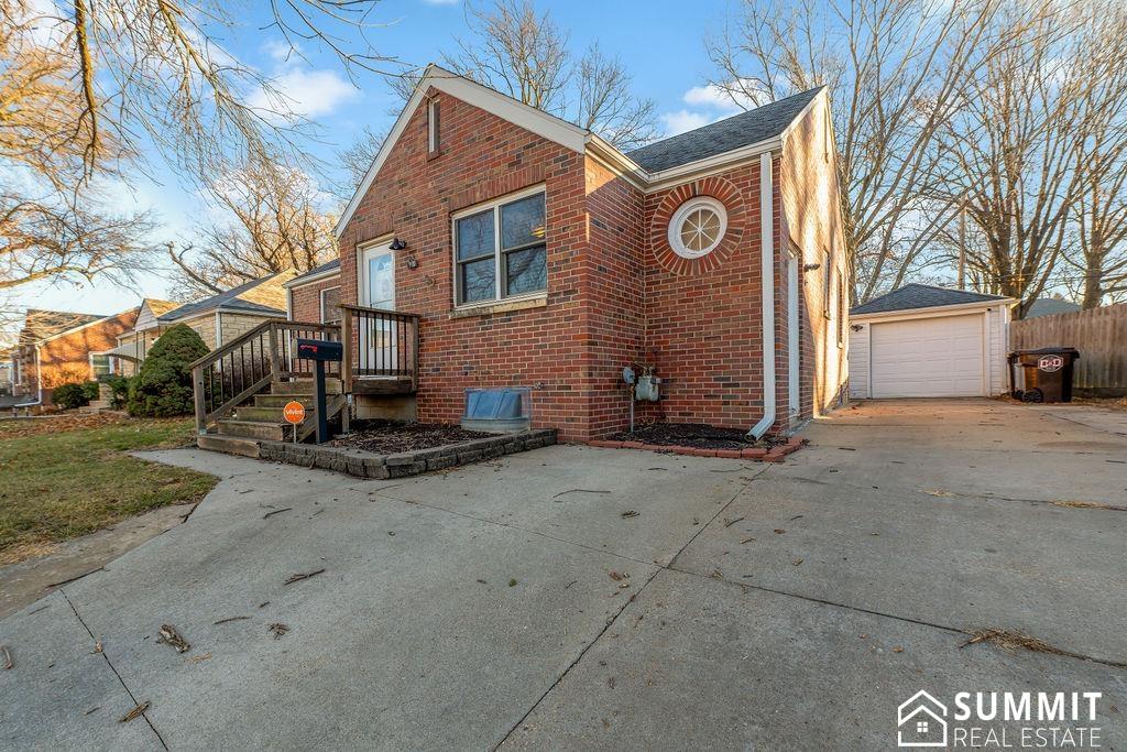 900 S 48th Street