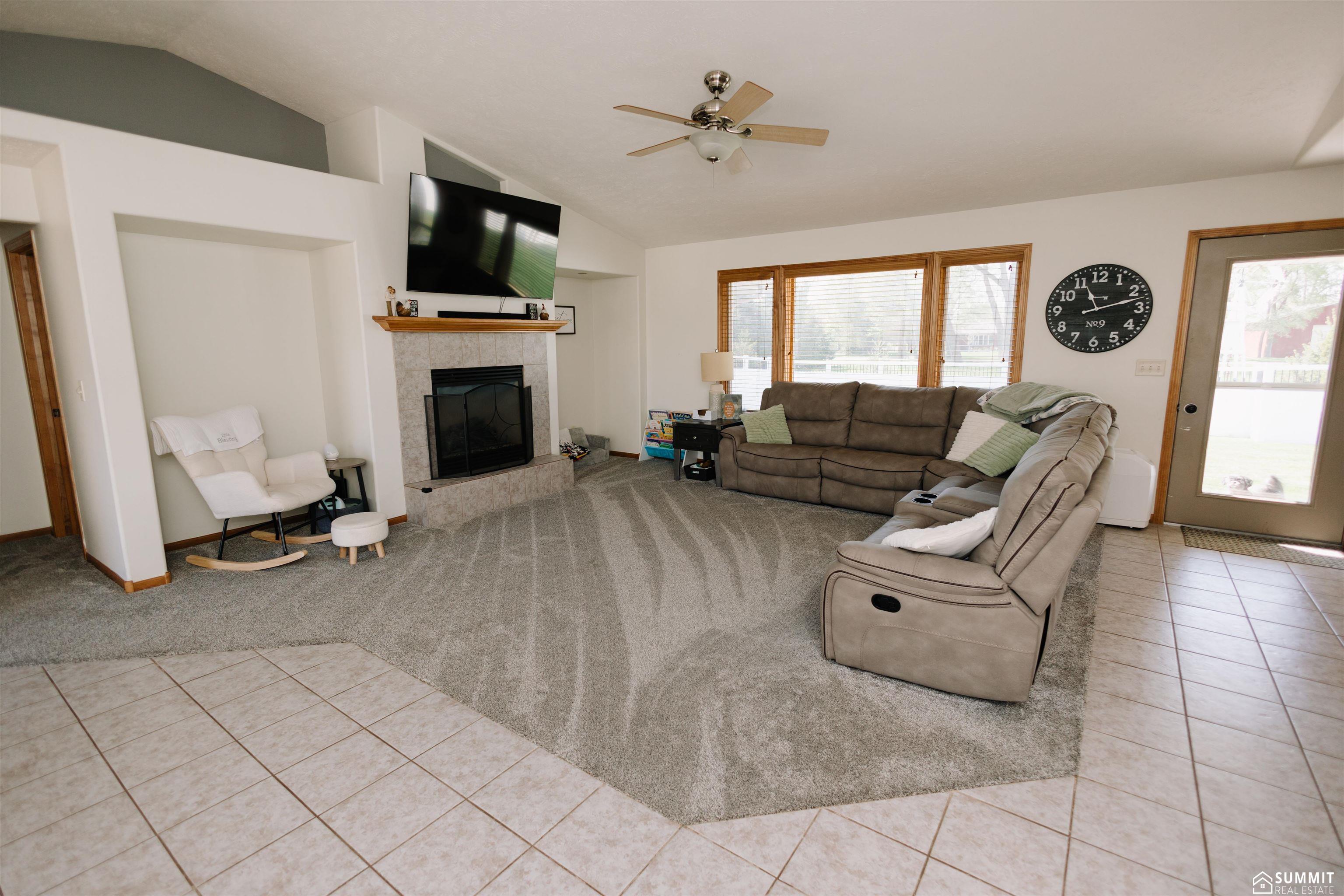 123 Meadowlark Circle