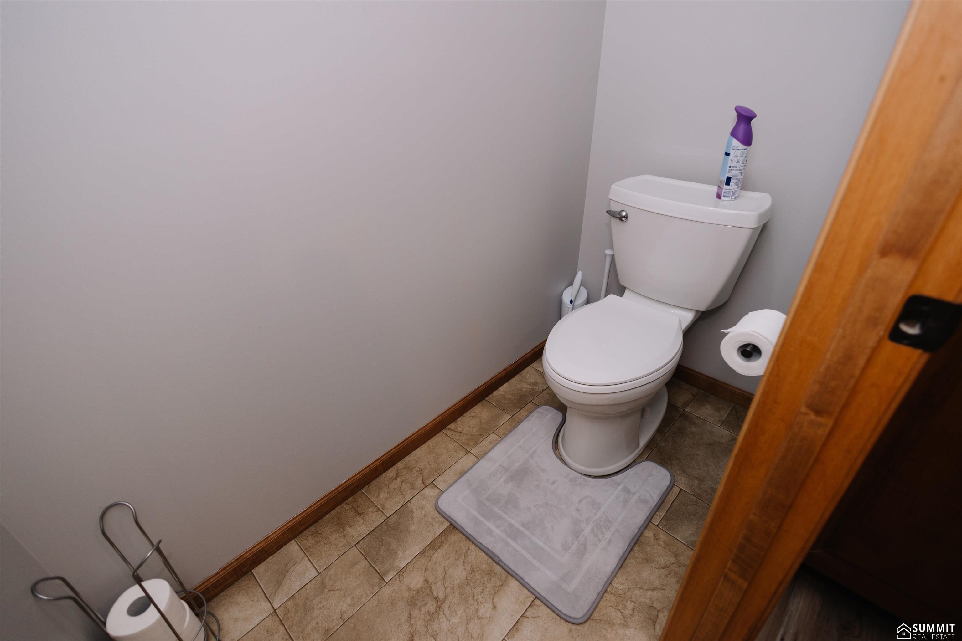 123 Meadowlark Circle