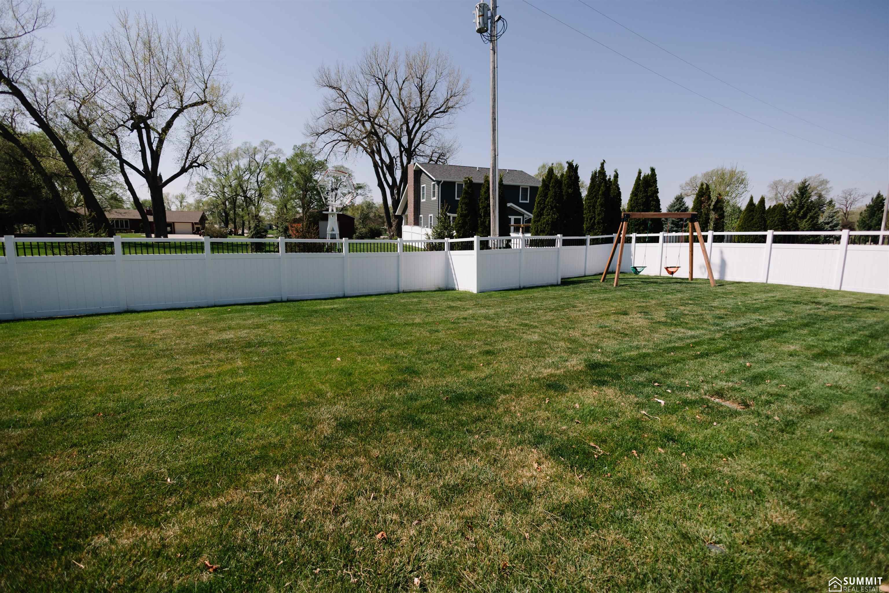 123 Meadowlark Circle