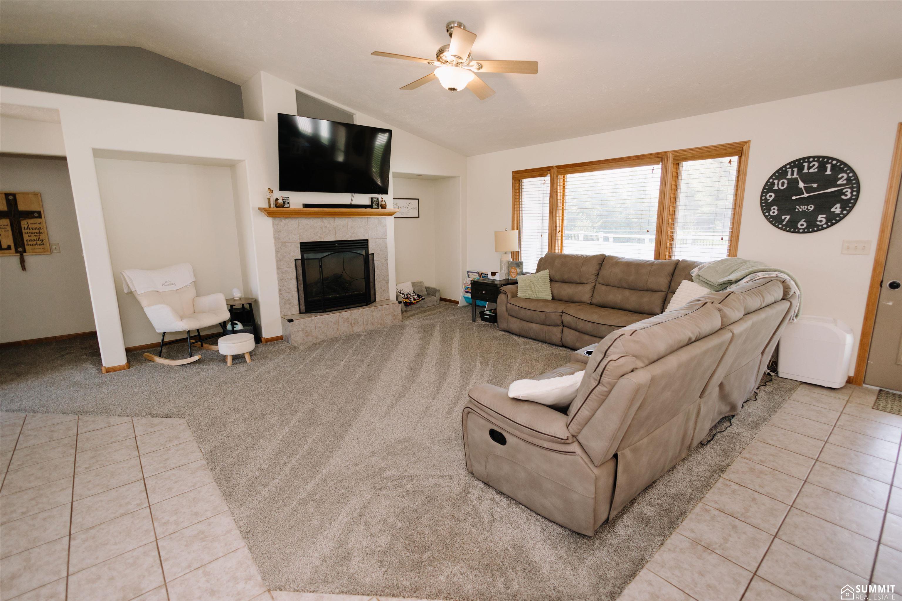123 Meadowlark Circle